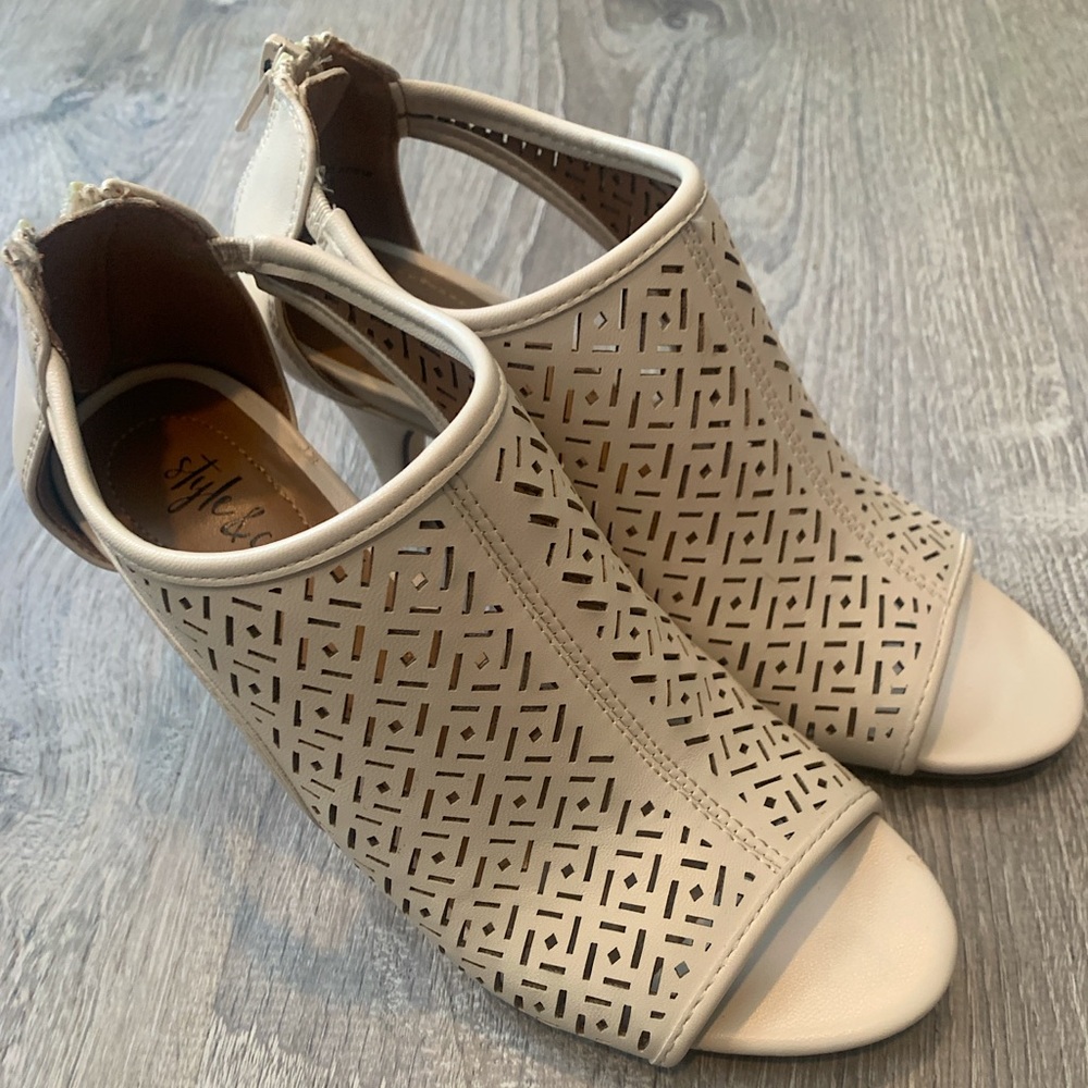 Style & Co Cream Woven Heel
